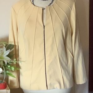 Beige suede cloth jacket zips in front